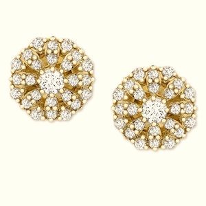 Beautiful Diamond studs set in yellow gold